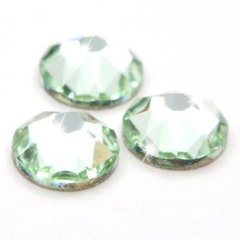 Swarovski® Kristalle 2088 XIRIUS, SS20 Chrysolite (Strass-Steine, Glitzersteine zum Aufkleben) - 25 Stück