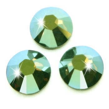 Swarovski® Hotfix Kristalle 2038 XILION, SS16 Iridescent Green (Strass-Steine, Glitzersteine zum Aufbügeln) - 50 Stück