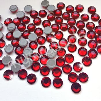 LUXORIA - DMC Premium Hotfix Strasssteine, SS16 Siam (Dunkelrot, Glitzersteine zum Aufbügeln)