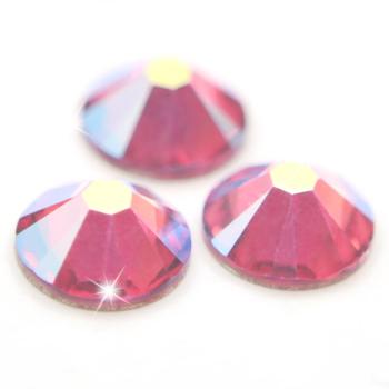 Strass-Kristalle von Swarovski zum Aufkleben / Nailart, Nageldesign